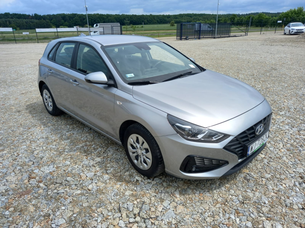 HYUNDAI I30 HATCHBACK - Hatchback: foto 1 HYUNDAI I30 HATCHBACK - Hatchback: foto 1