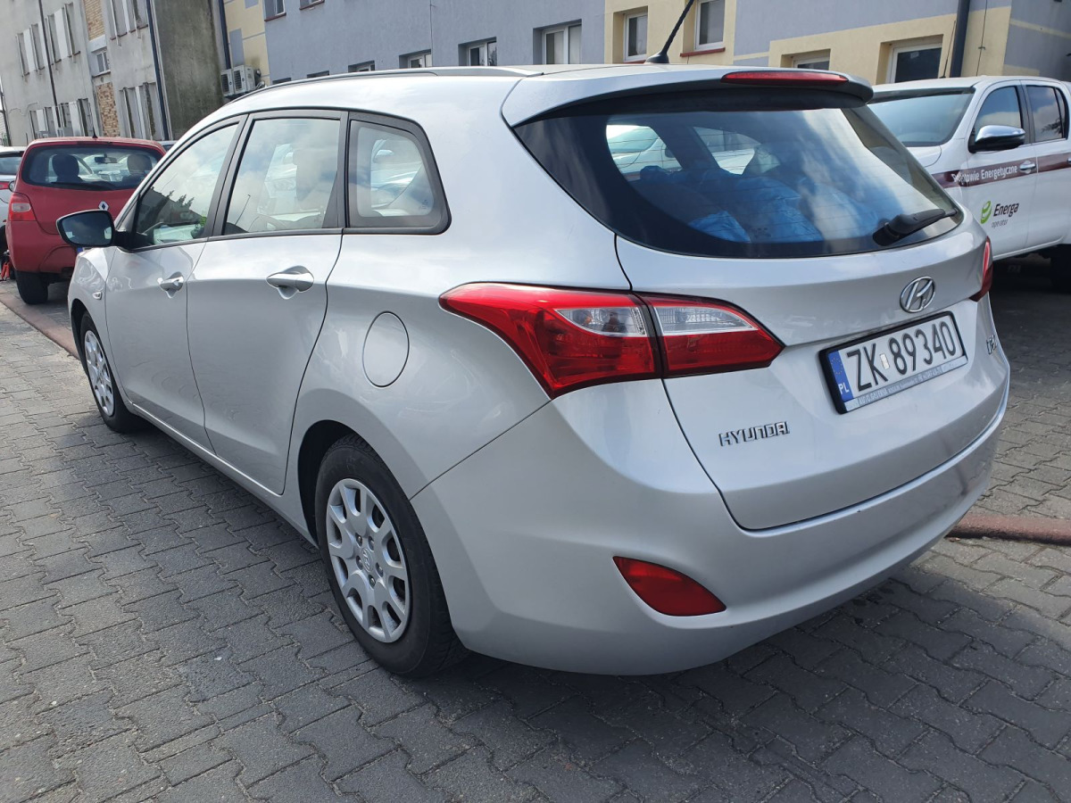 HYUNDAI I30 KOMBI - Automóvel: foto 4 HYUNDAI I30 KOMBI - Automóvel: foto 4