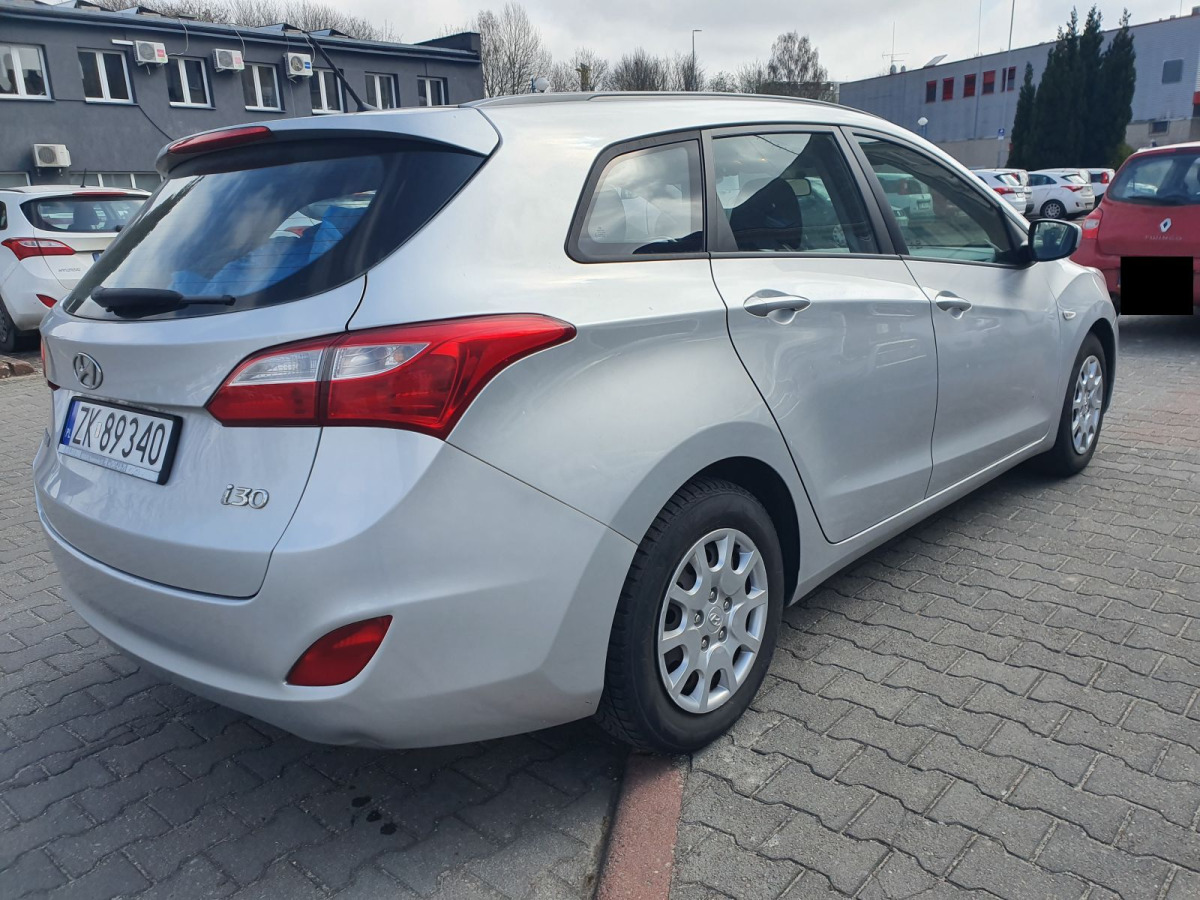 HYUNDAI I30 KOMBI - Automóvel: foto 3 HYUNDAI I30 KOMBI - Automóvel: foto 3