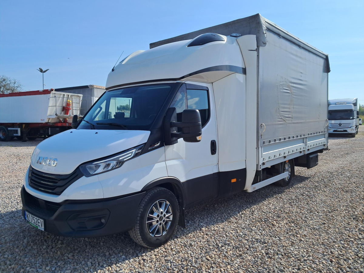 IVECO 35S18 PLANDEKA - Furgão de toldo: foto 3 IVECO 35S18 PLANDEKA - Furgão de toldo: foto 3