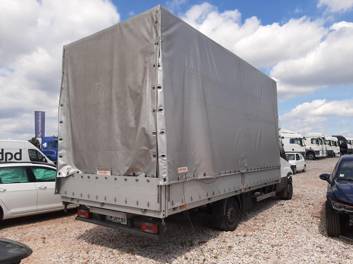 IVECO DAILY PLANDEKA - Furgão de toldo: foto 3 IVECO DAILY PLANDEKA - Furgão de toldo: foto 3