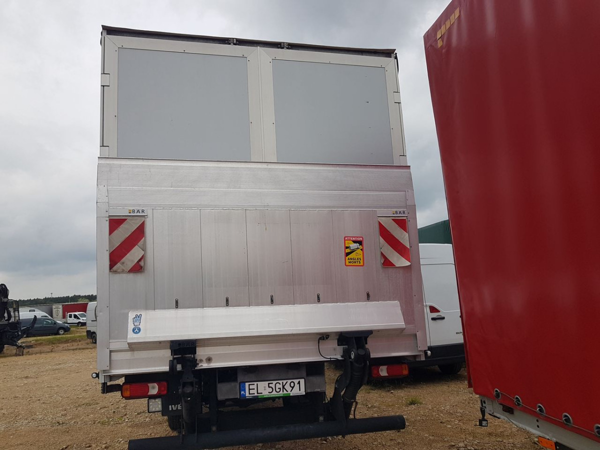 IVECO DAILY PLANDEKA Z WINDĄ - Furgão de toldo: foto 5 IVECO DAILY PLANDEKA Z WINDĄ - Furgão de toldo: foto 5