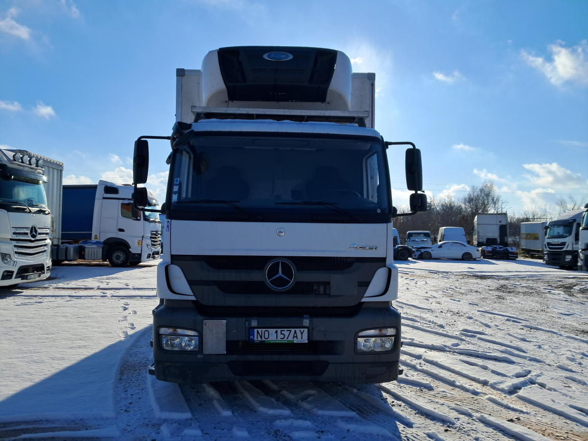 MERCEDES BENZ AXOR CHŁODNIA Z AGREGATEM - Caminhão frigorífico: foto 3 MERCEDES BENZ AXOR CHŁODNIA Z AGREGATEM - Caminhão frigorífico: foto 3