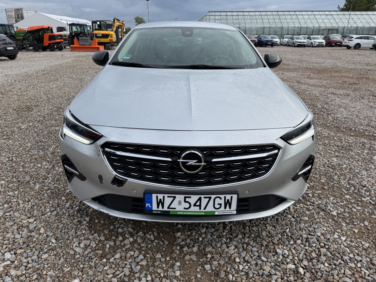 OPEL INSIGNIA LIFTBACK - Automóvel: foto 2 OPEL INSIGNIA LIFTBACK - Automóvel: foto 2