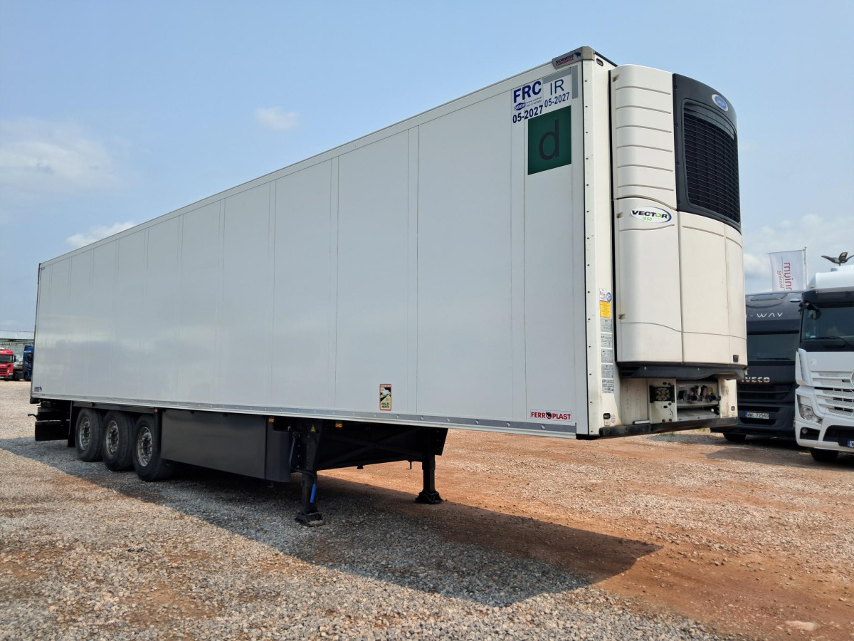 SCHMITZ CARGOBULL SKO 24/L-13. FP COOL V7 CHŁODNIA - Reboque frigorífico: foto 1 SCHMITZ CARGOBULL SKO 24/L-13. FP COOL V7 CHŁODNIA - Reboque frigorífico: foto 1