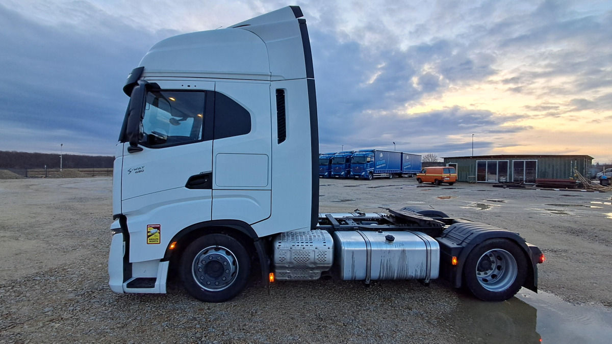 IVECO AS440ST/FP LT CIĄGNIK SIODŁOWY - Tractor: foto 4 IVECO AS440ST/FP LT CIĄGNIK SIODŁOWY - Tractor: foto 4