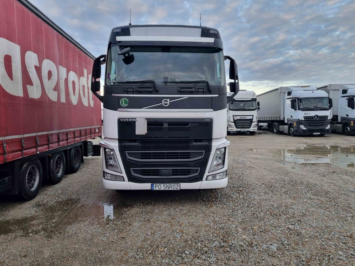 VOLVO FH 460 CIĄGNIK SIODŁOWY - Tractor: foto 2 VOLVO FH 460 CIĄGNIK SIODŁOWY - Tractor: foto 2