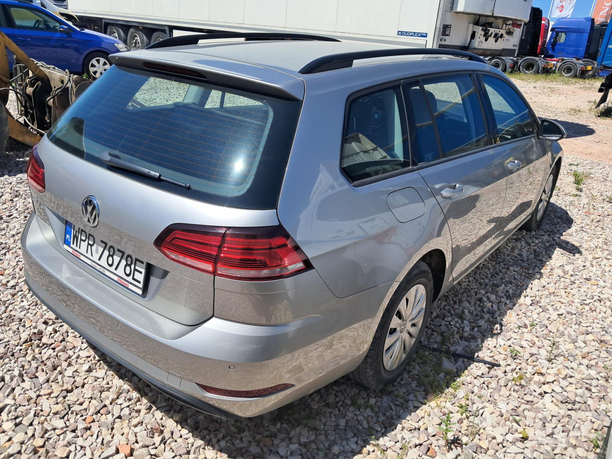 VOLKSWAGEN GOLF KOMBI - Automóvel: foto 4 VOLKSWAGEN GOLF KOMBI - Automóvel: foto 4