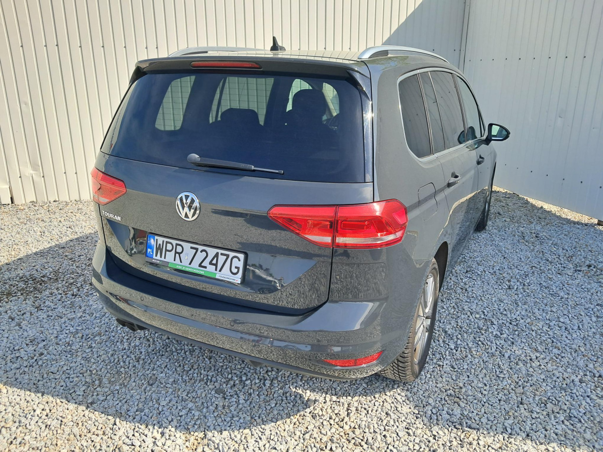 VOLKSWAGEN TOURAN MINIVAN - Automóvel: foto 4 VOLKSWAGEN TOURAN MINIVAN - Automóvel: foto 4