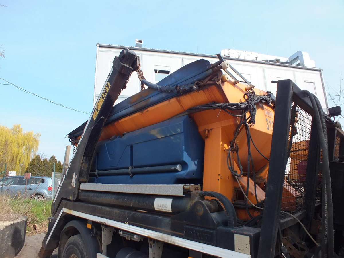 Zabudowa piaskarki SCHMIDT STRATOS B40-36 - 2000 - 4m3 - Zasilanie z pojazdu - Espalhador de areia/ Sal: foto 3 Zabudowa piaskarki SCHMIDT STRATOS B40-36 - 2000 - 4m3 - Zasilanie z pojazdu - Espalhador de areia/ Sal: foto 3