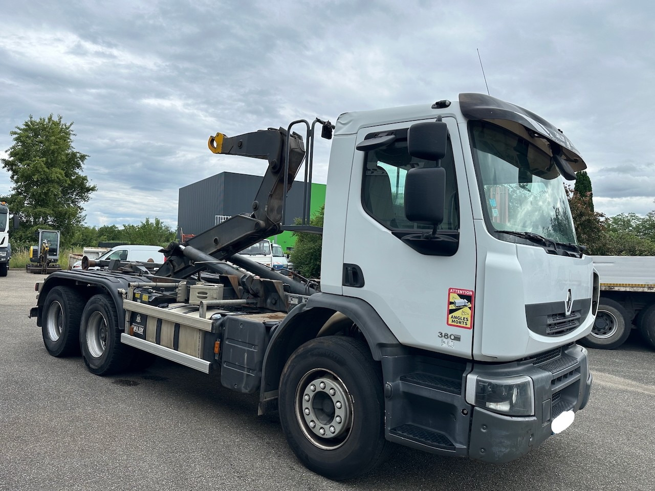 RENAULT LANDER 380DXI - Caminhão polibenne: foto 2 RENAULT LANDER 380DXI - Caminhão polibenne: foto 2