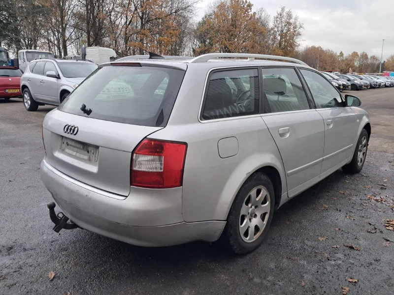Audi A4 , 1.9 TDI , TRADE or EXPORT ONLY , French Regestration - Automóvel: foto 3 Audi A4 , 1.9 TDI , TRADE or EXPORT ONLY , French Regestration - Automóvel: foto 3