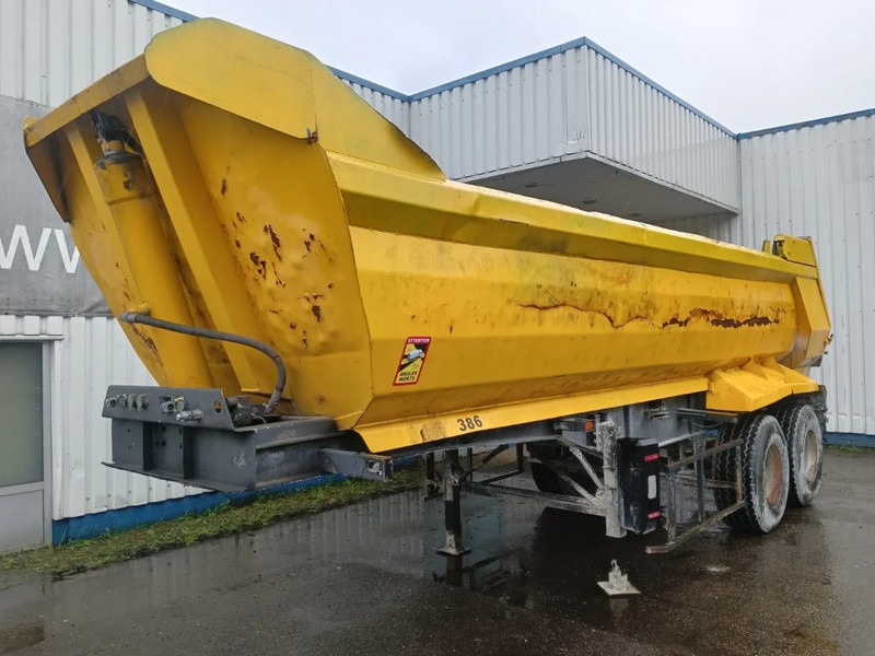 Fruehauf 2 Axle Steel Tipper , Spring Suspension , Drum Brakes - Semireboque basculante: foto 1 Fruehauf 2 Axle Steel Tipper , Spring Suspension , Drum Brakes - Semireboque basculante: foto 1