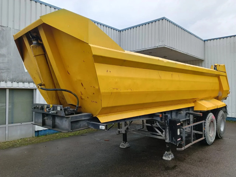 Fruehauf 2 Axle Steel Tipper , Spring Suspension , Drum Brakes - Semireboque basculante: foto 1 Fruehauf 2 Axle Steel Tipper , Spring Suspension , Drum Brakes - Semireboque basculante: foto 1
