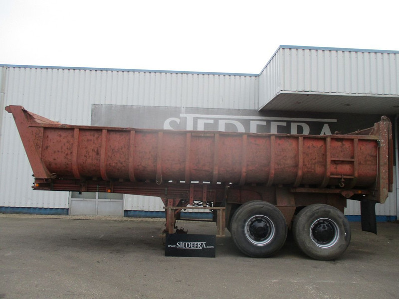 Fruehauf D33C , 2 axle , Steel tipper trailer , Drum Brakes , Spring suspension - Semireboque basculante: foto 2 Fruehauf D33C , 2 axle , Steel tipper trailer , Drum Brakes , Spring suspension - Semireboque basculante: foto 2