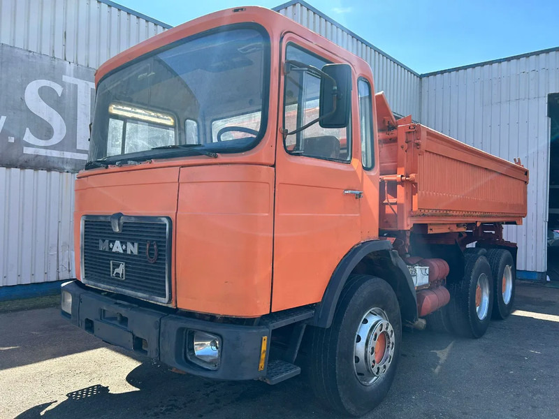 MAN 26.281, 6X4, Tipper, Spring Suspension , 362 engine and gearbox - Caminhão basculante: foto 1 MAN 26.281, 6X4, Tipper, Spring Suspension , 362 engine and gearbox - Caminhão basculante: foto 1