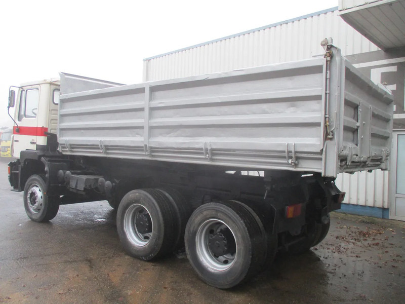 MAN 26 322 ZF Manual , 6x4 , 3 way tipper , Spring suspension - Caminhão basculante: foto 5 MAN 26 322 ZF Manual , 6x4 , 3 way tipper , Spring suspension - Caminhão basculante: foto 5