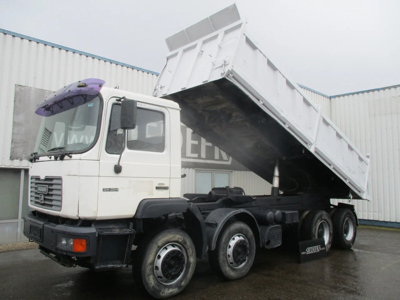 MAN 35-364 , Manual , 8x4 , 3 way tipper , Spring suspension - Caminhão basculante: foto 1 MAN 35-364 , Manual , 8x4 , 3 way tipper , Spring suspension - Caminhão basculante: foto 1