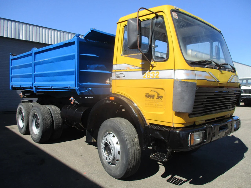 Mercedes-Benz 2632 , V10, 6x4, ZF Manual , 3 way tipper , Spring Suspension - Caminhão basculante: foto 4 Mercedes-Benz 2632 , V10, 6x4, ZF Manual , 3 way tipper , Spring Suspension - Caminhão basculante: foto 4