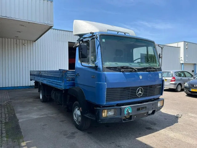 Mercedes-Benz 814 Ecoliner , Spring suspension , Manual , Euro 2 - Caminhão com lona: foto 4 Mercedes-Benz 814 Ecoliner , Spring suspension , Manual , Euro 2 - Caminhão com lona: foto 4
