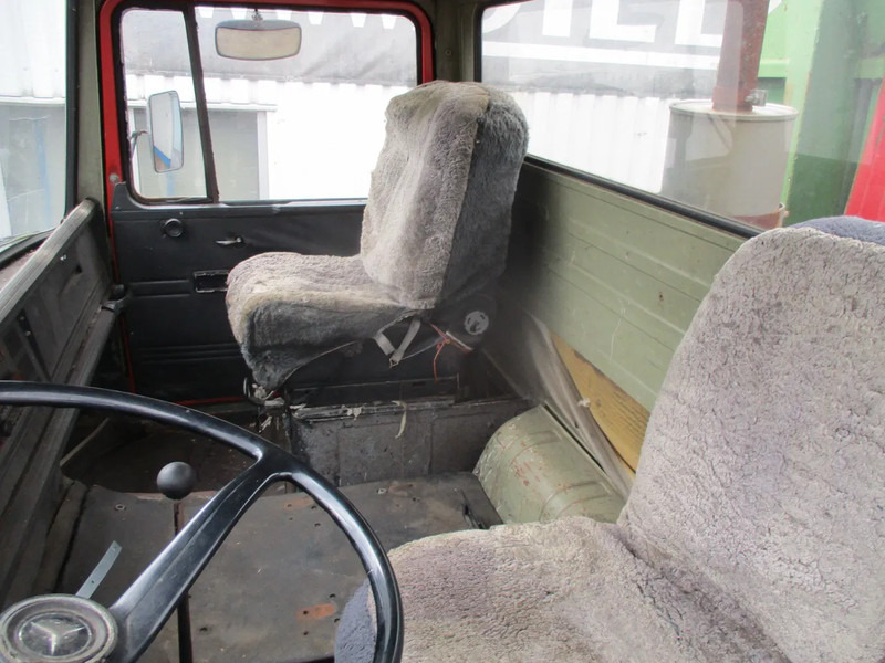 Caminhão polibenne Mercedes-Benz LP 1319 , Oldtimer: foto 12 Caminhão polibenne Mercedes-Benz LP 1319 , Oldtimer: foto 12