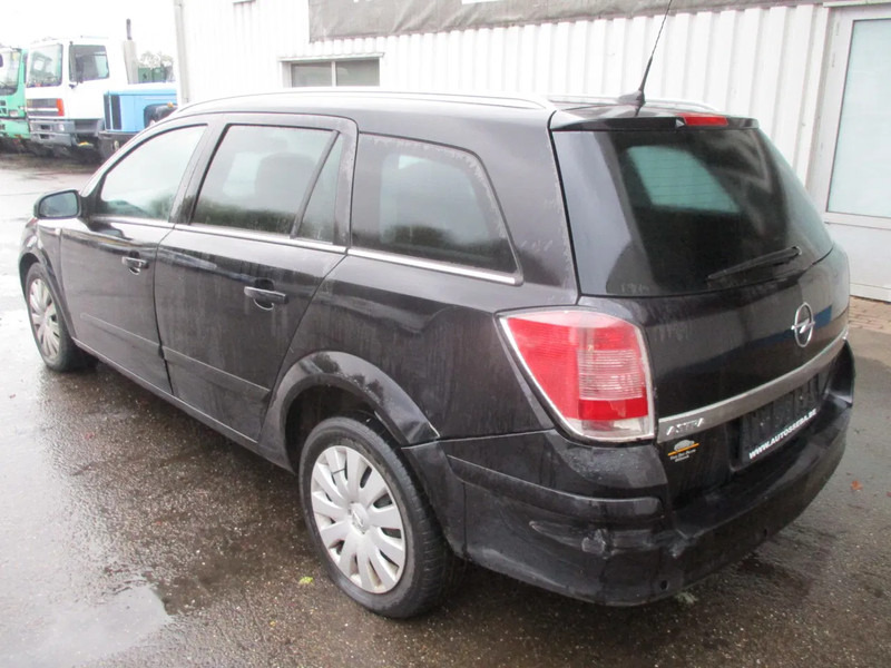 Opel Astra 1.7 CDTI , NOT RUNNING , Navi , Airco , lederen bekleding - Carro perua: foto 5 Opel Astra 1.7 CDTI , NOT RUNNING , Navi , Airco , lederen bekleding - Carro perua: foto 5