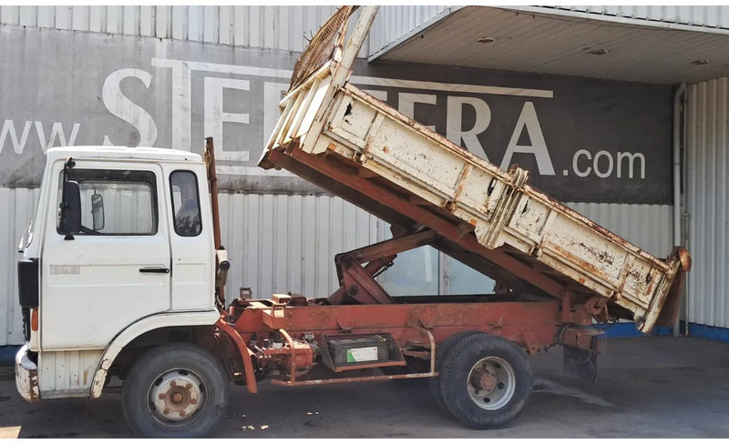 Renault Midliner S 130 , 6 Cylinder , 3 Way Tipper , Spring suspensiom - Caminhão basculante: foto 2 Renault Midliner S 130 , 6 Cylinder , 3 Way Tipper , Spring suspensiom - Caminhão basculante: foto 2