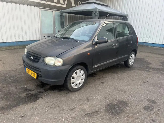 Suzuki Alto 1.0 - 16V , 5 drs. , Handel / export - Hatchback: foto 1 Suzuki Alto 1.0 - 16V , 5 drs. , Handel / export - Hatchback: foto 1