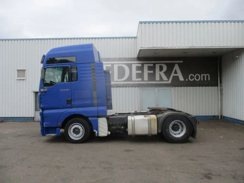 MAN TGA , FOR PARTS ONLY , NO ENGINE AND GEARBOX - Tractor: foto 2 MAN TGA , FOR PARTS ONLY , NO ENGINE AND GEARBOX - Tractor: foto 2