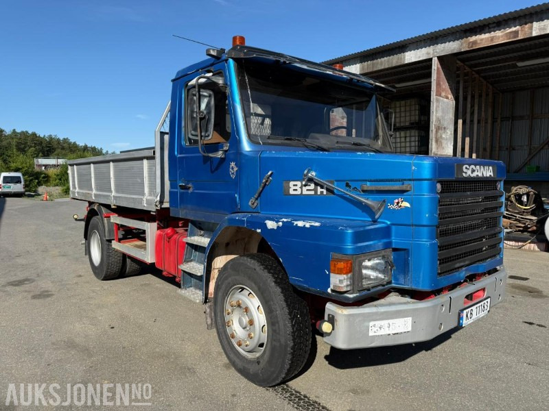 1982 Scania T82H 4X2 L146 Tippbil - Caminhão basculante: foto 3 1982 Scania T82H 4X2 L146 Tippbil - Caminhão basculante: foto 3