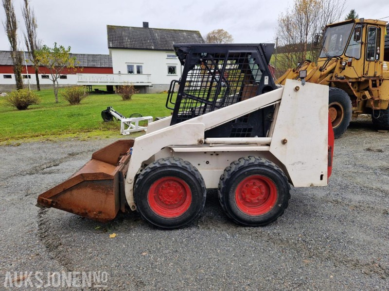 1986 Bobcat 743 kompaktlaster med mye utstyr - MVA-FRI - Mini carregadeira: foto 1 1986 Bobcat 743 kompaktlaster med mye utstyr - MVA-FRI - Mini carregadeira: foto 1