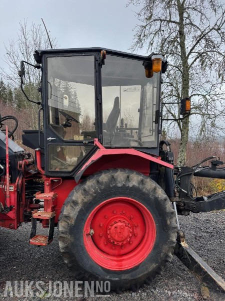 1989 Huddig 760 traktorgraver asfaltskjærer hydraulisk brøyteskjær graveskuffe - Retroescavadeira: foto 3 1989 Huddig 760 traktorgraver asfaltskjærer hydraulisk brøyteskjær graveskuffe - Retroescavadeira: foto 3