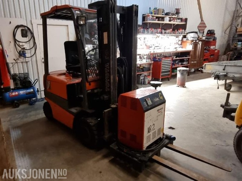 1997 Toyota Truck FBMF16 - Empilhador telescópico: foto 4 1997 Toyota Truck FBMF16 - Empilhador telescópico: foto 4