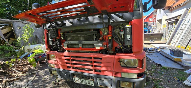 Locação de  1999 Volvo FM7 42R 4X2 Reparasjonsobjekt Hiab 195-4 1999 Volvo FM7 42R 4X2 Reparasjonsobjekt Hiab 195-4: foto 12