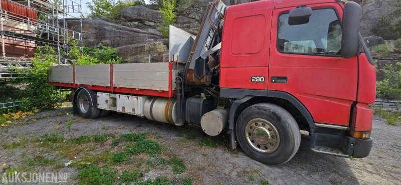1999 Volvo FM7 42R 4X2 Reparasjonsobjekt Hiab 195-4 - Caminhão grua: foto 3 1999 Volvo FM7 42R 4X2 Reparasjonsobjekt Hiab 195-4 - Caminhão grua: foto 3