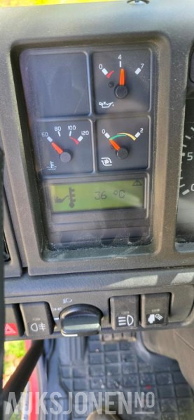 Locação de  1999 Volvo FM7 42R 4X2 Reparasjonsobjekt Hiab 195-4 1999 Volvo FM7 42R 4X2 Reparasjonsobjekt Hiab 195-4: foto 16