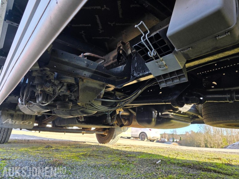 Caminhão furgão 2001 Mercedes-Benz 817L/42 ATEGO SKAPBIL 36m³ MED LASTELEM: foto 18