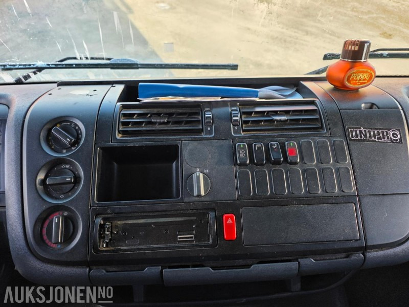 Caminhão furgão 2001 Mercedes-Benz 817L/42 ATEGO SKAPBIL 36m³ MED LASTELEM: foto 12