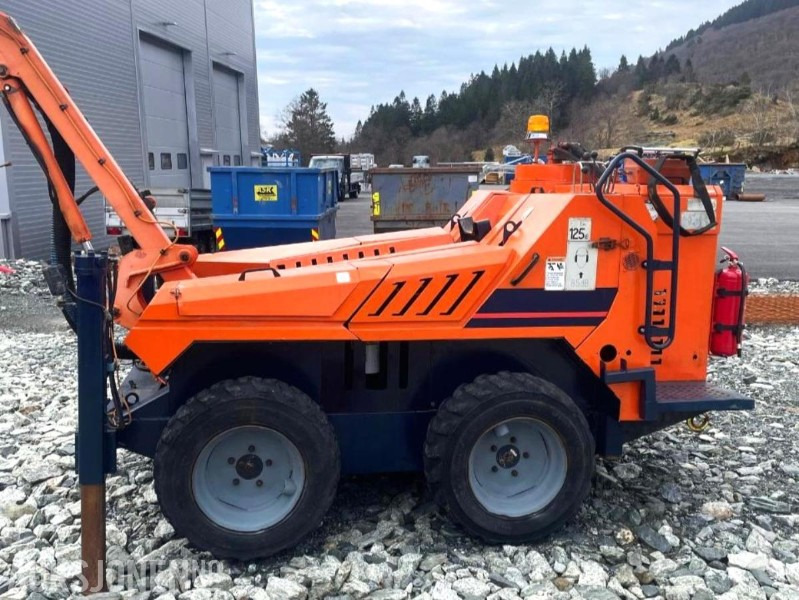 2003 Tamrock CMD120R - Borrigg - Nyrenovert - 3. mnd Garanti på Hammer - Timer: 3947 - Máquina de perfuração: foto 2 2003 Tamrock CMD120R - Borrigg - Nyrenovert - 3. mnd Garanti på Hammer - Timer: 3947 - Máquina de perfuração: foto 2