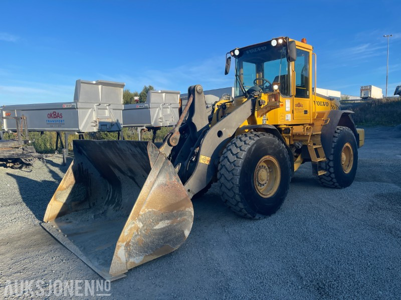 2003 Volvo L90E - Carregadeira de rodas: foto 1 2003 Volvo L90E - Carregadeira de rodas: foto 1