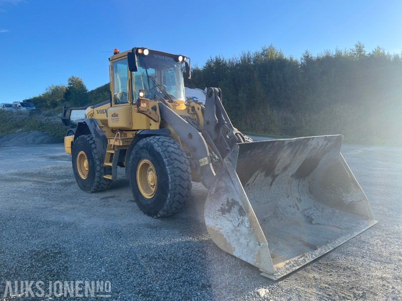 2003 Volvo L90E - Carregadeira de rodas: foto 2 2003 Volvo L90E - Carregadeira de rodas: foto 2