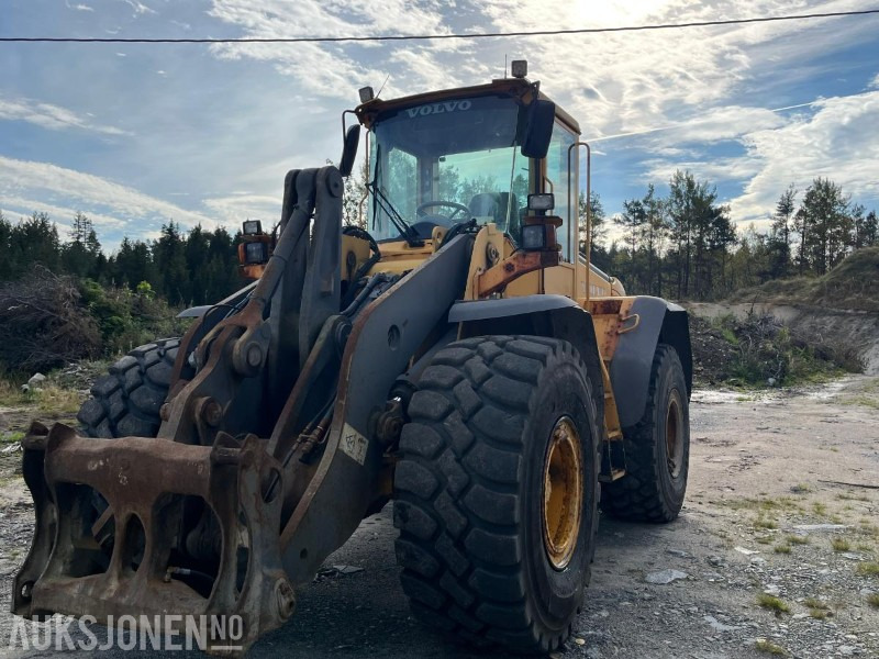 2004 Volvo L110E - Carregadeira de rodas: foto 4 2004 Volvo L110E - Carregadeira de rodas: foto 4