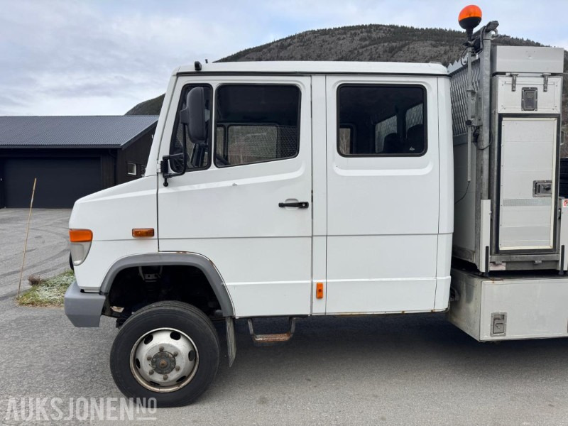 2005 Mercedes-Benz 815Da/37-Vn 4X4 linjebil med kran og masse utstyr - Caminhão grua: foto 3 2005 Mercedes-Benz 815Da/37-Vn 4X4 linjebil med kran og masse utstyr - Caminhão grua: foto 3