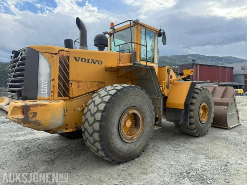 2005 Volvo L220E HJULLASTER - 15364 Timer - Carregadeira de rodas: foto 2 2005 Volvo L220E HJULLASTER - 15364 Timer - Carregadeira de rodas: foto 2