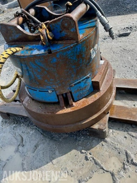 2006 DYNASET hydraulisk Magnet generator - S60 - Equipamento de construção: foto 3 2006 DYNASET hydraulisk Magnet generator - S60 - Equipamento de construção: foto 3
