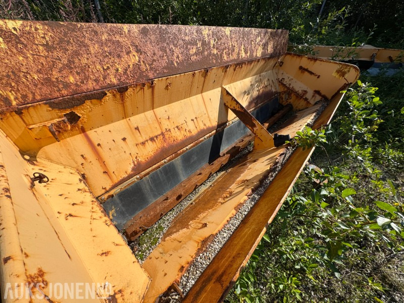 2006 EPOKE TKB 9-280 Etterhengende spreder - Equipamento de construção: foto 3 2006 EPOKE TKB 9-280 Etterhengende spreder - Equipamento de construção: foto 3