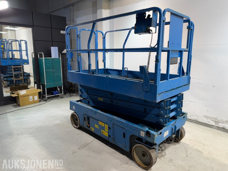 2006 Genie GS-2646 sakselift, 9,92 m - 527 timer - Plataforma aérea: foto 2 2006 Genie GS-2646 sakselift, 9,92 m - 527 timer - Plataforma aérea: foto 2