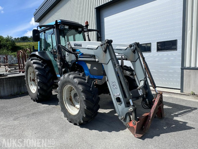 2006 Valtra A95 - 4x4 - 40 km/t - Kun gått 2701 timer - Frontlaster - Triangel og toppstag - Trator: foto 3 2006 Valtra A95 - 4x4 - 40 km/t - Kun gått 2701 timer - Frontlaster - Triangel og toppstag - Trator: foto 3