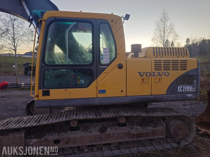 2006 Volvo EC 210B med Engcon EC20 tiltrotor, pusseskuff og graveskuff - Escavadeira: foto 4 2006 Volvo EC 210B med Engcon EC20 tiltrotor, pusseskuff og graveskuff - Escavadeira: foto 4