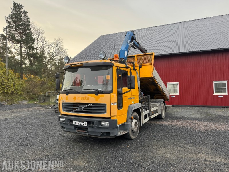 2006 Volvo FL6 H 4X2 Kranbil med tipp - HMF 683K2 Kran - Caminhão grua: foto 2 2006 Volvo FL6 H 4X2 Kranbil med tipp - HMF 683K2 Kran - Caminhão grua: foto 2